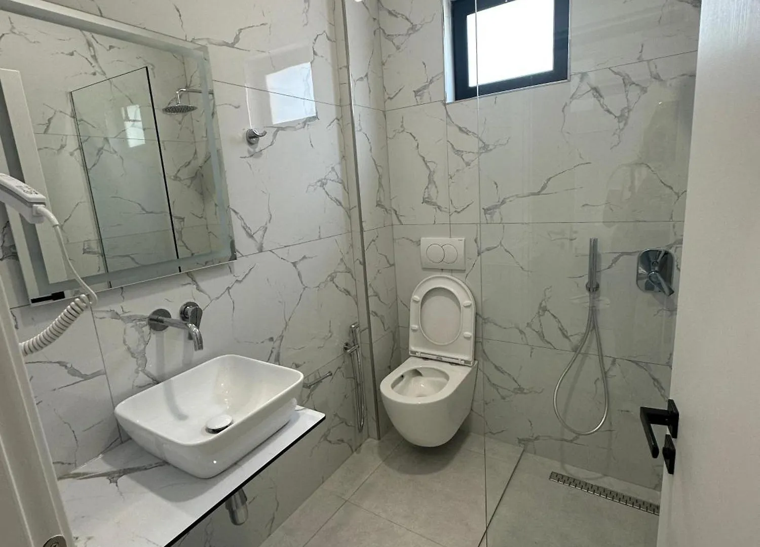 Hotel Aiden Saranda 0*,